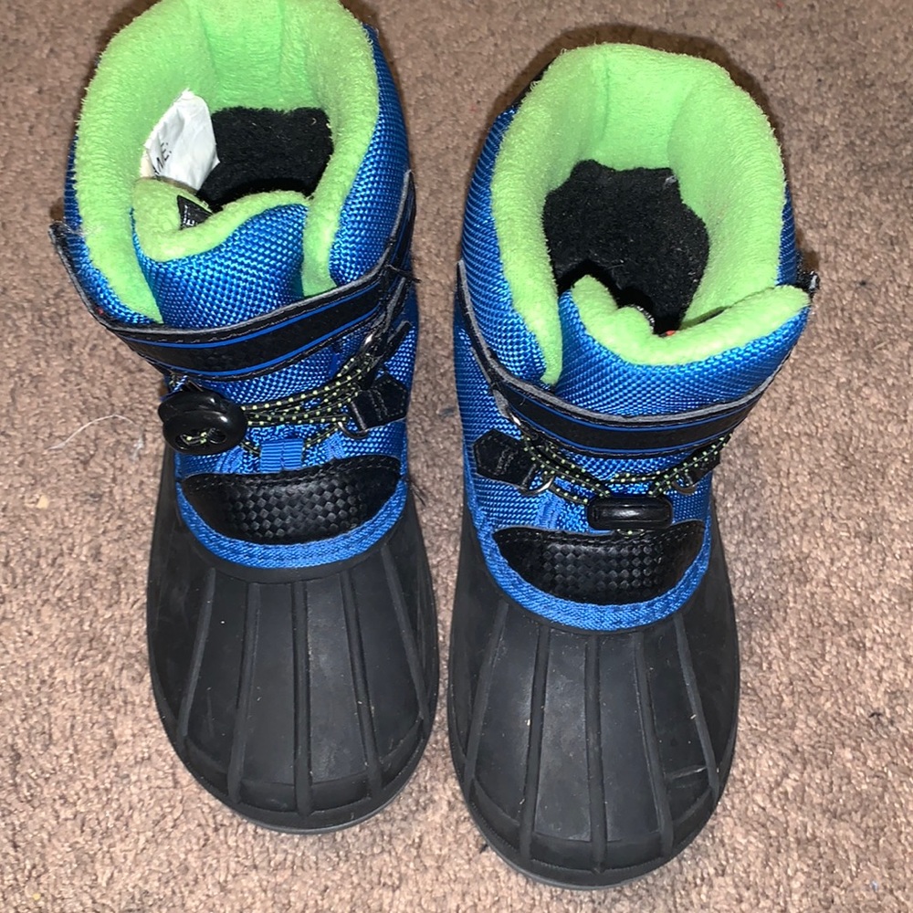 Kids snow boots